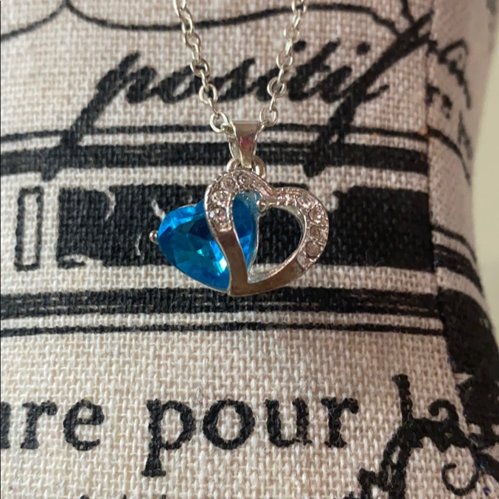 Silver plated blue gemstone heart necklace